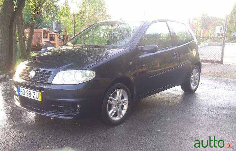 2005' Fiat Punto 70 JTD Multijet Dynamic photo #2