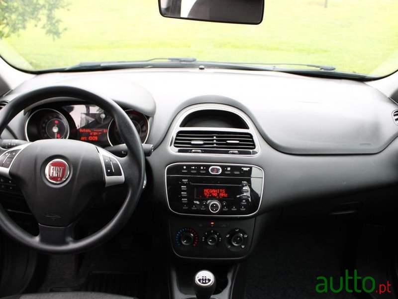 2017' Fiat Punto photo #3