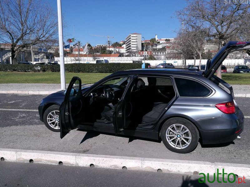 2013' BMW 318 D Touring photo #1