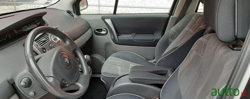 2003' Renault Scenic photo #2