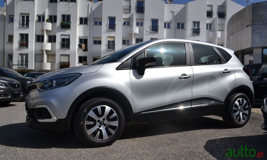 2018' Renault Captur photo #3