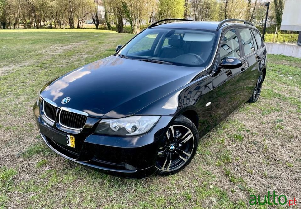 2008' BMW 318 photo #1