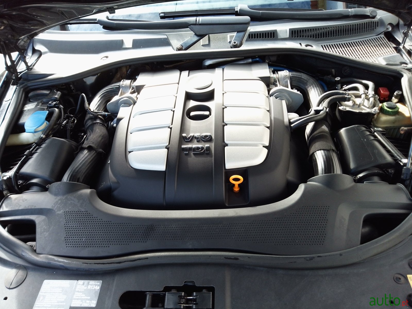 2007' Volkswagen Touareg Car with Android and Carplay photo #3