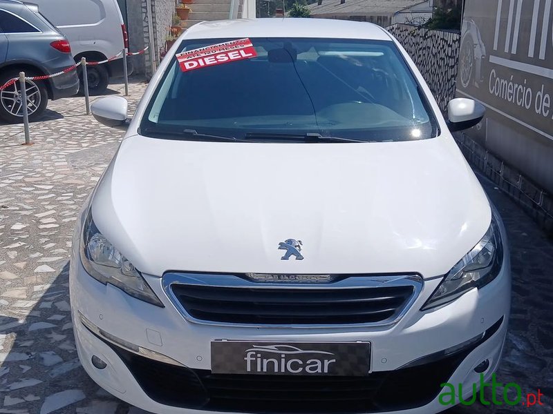 2014' Peugeot 308 1.6 Hdi Active photo #3