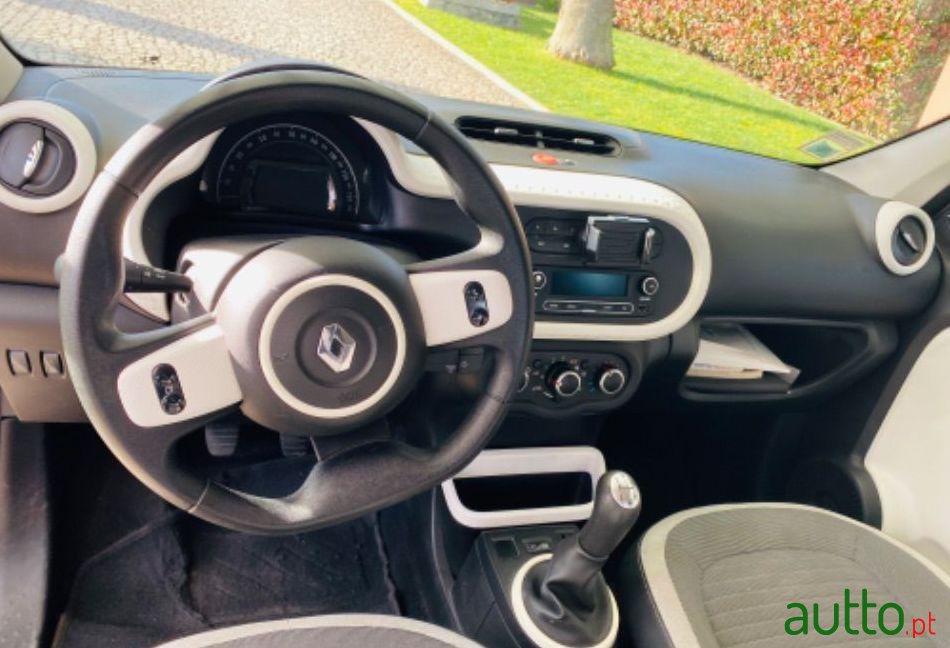 2015' Renault Twingo photo #4
