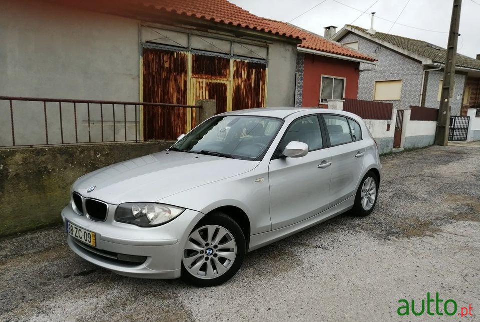 2009' BMW 118 photo #1