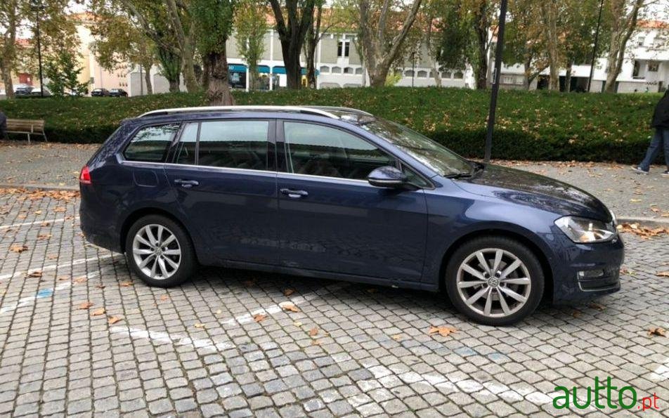 2014' Volkswagen Golf Variant photo #3