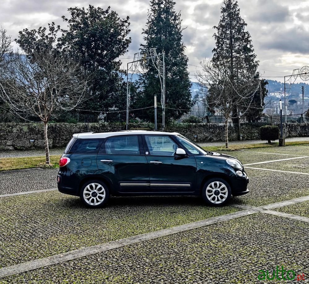 2016' Fiat 500L photo #3