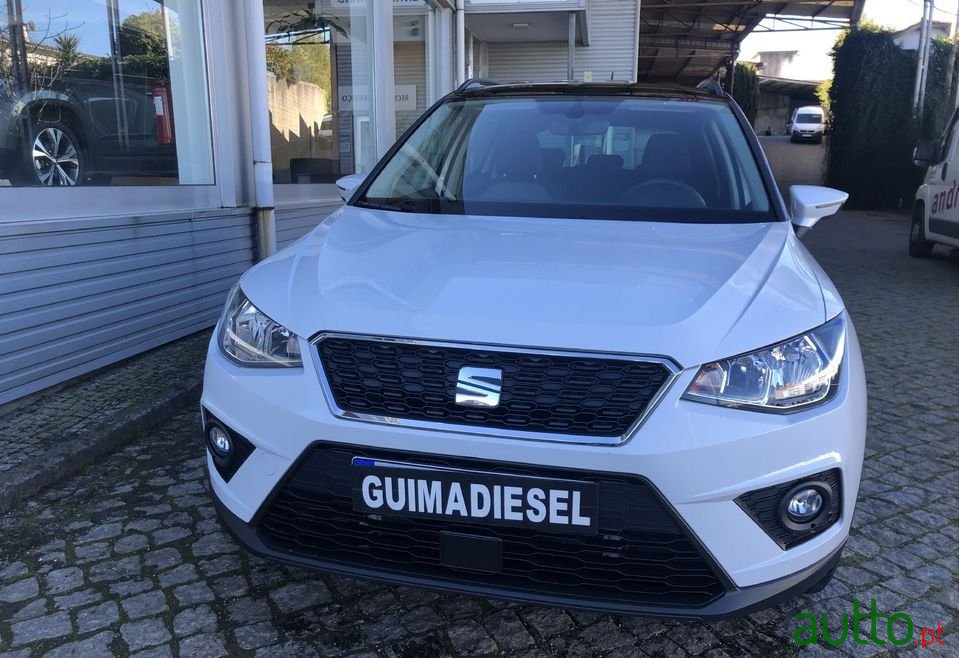 2021' SEAT Arona photo #2