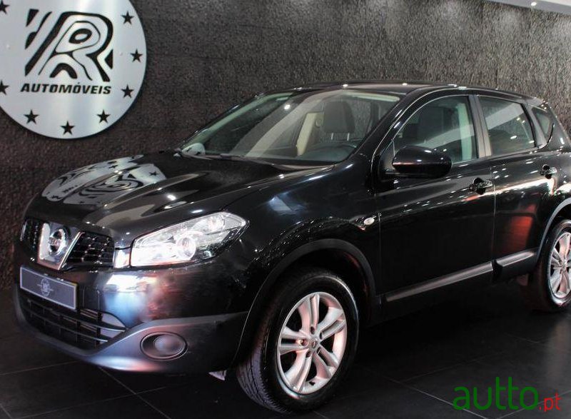 2010' Nissan Qashqai 1.5 dCi T. Premium 17 photo #1