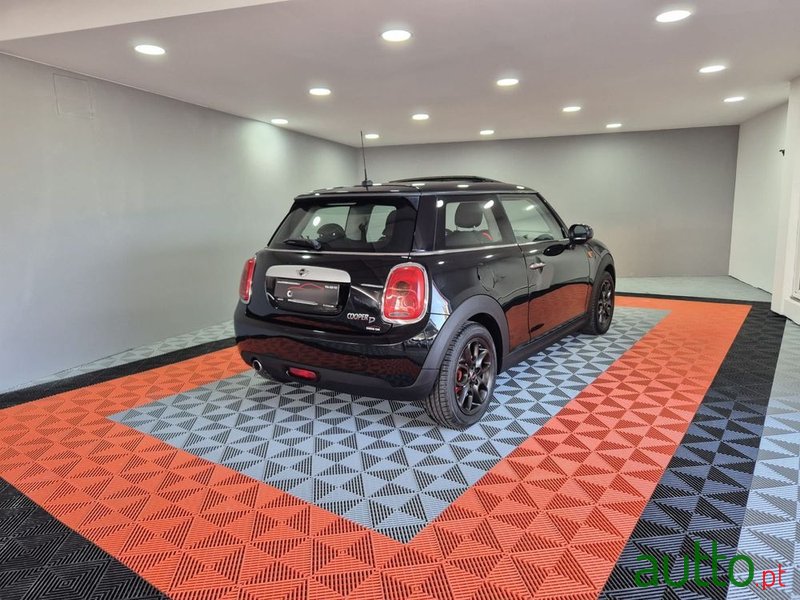 2015' MINI 3 Portas Cooper D photo #5