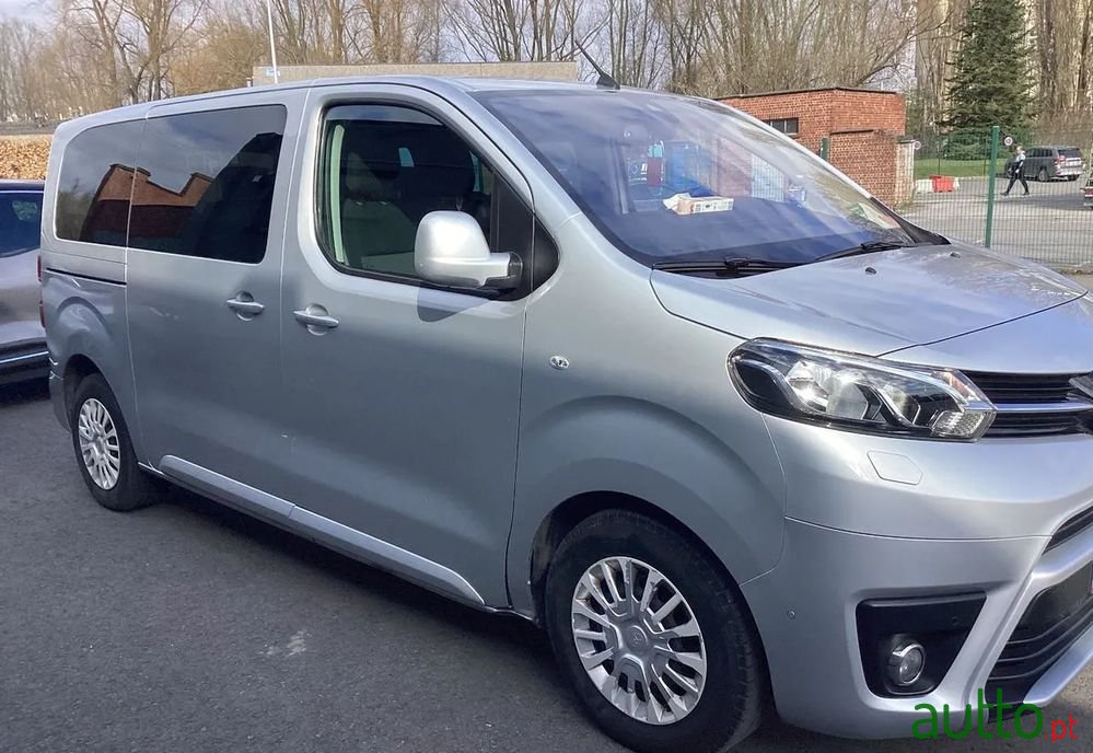 2019' Toyota ProAce photo #1