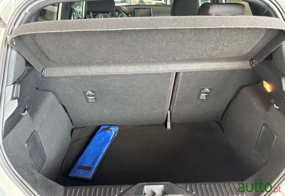 2022' Ford Fiesta St-Line photo #5