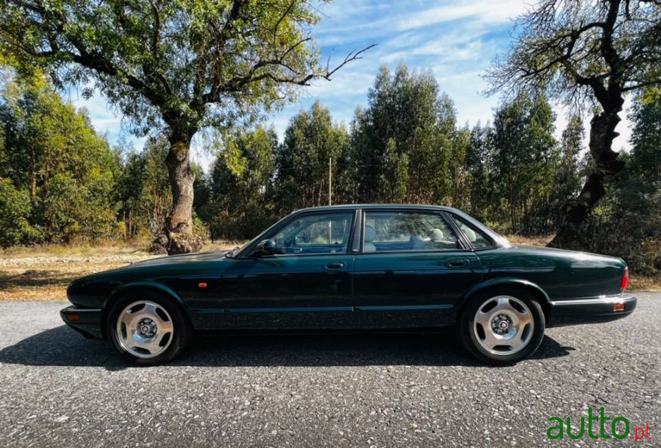 1997' Jaguar XJR photo #4