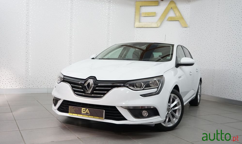 2017' Renault Megane Energy Tce 130 Limited photo #3