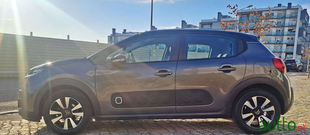 2019' Citroen C3 1.2 Puretech Shine photo #5