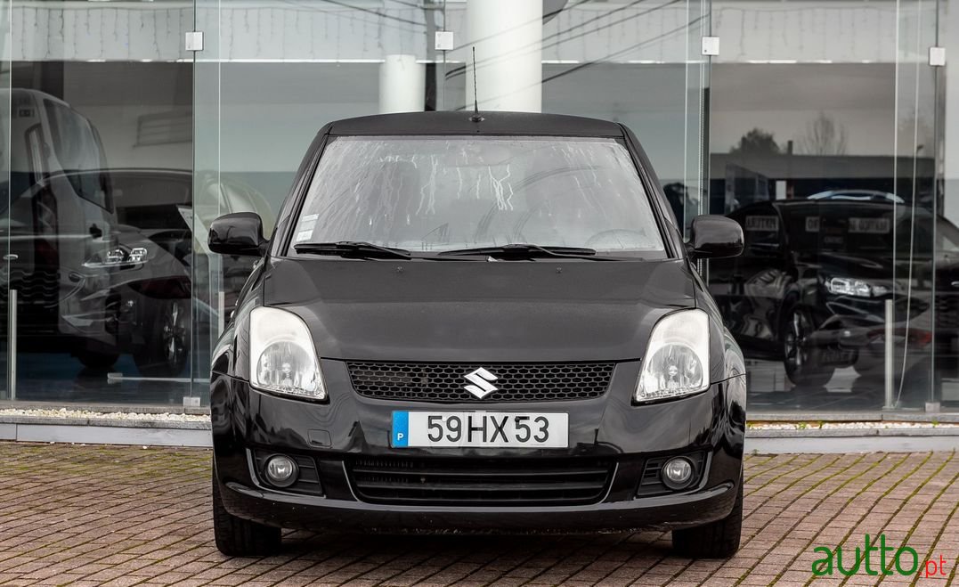 2009' Suzuki Swift photo #2