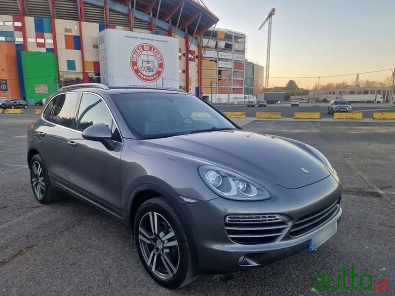 2011' Porsche Cayenne Ii photo #1