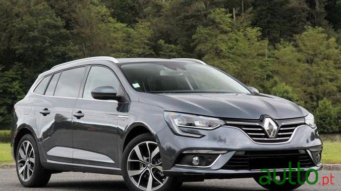 2017' Renault Megane Sport Tourer photo #1