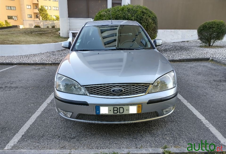 2006' Ford Mondeo Titanium photo #2