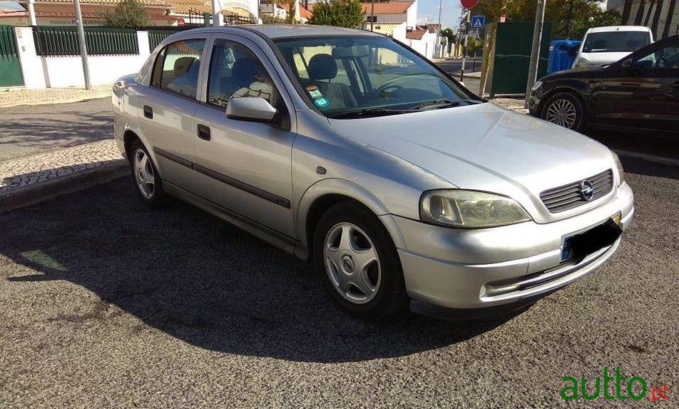 1999' Opel Astra 1.7 Dti Club photo #2