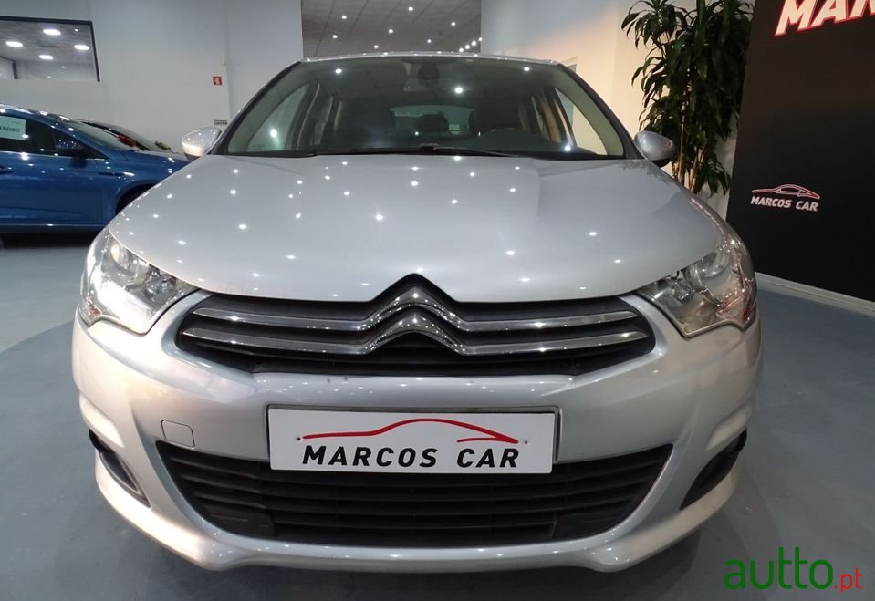 2014' Citroen C4 photo #2