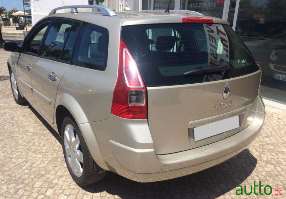 2006' Renault Megane Break photo #2