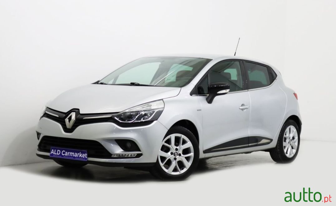 2019' Renault Clio photo #1