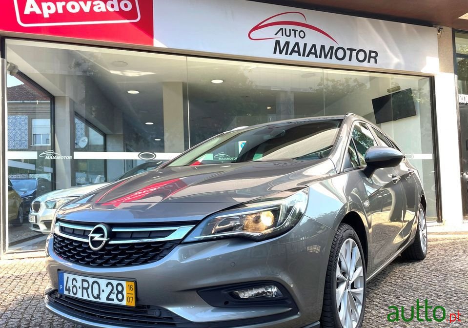 2016' Opel Astra Sports Tourer photo #1