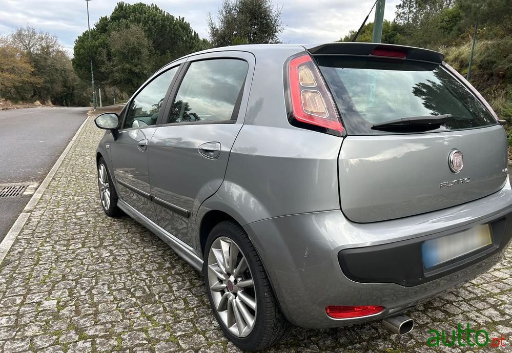 2009' Fiat Punto Evo 1.3 M-Jet Sport photo #6