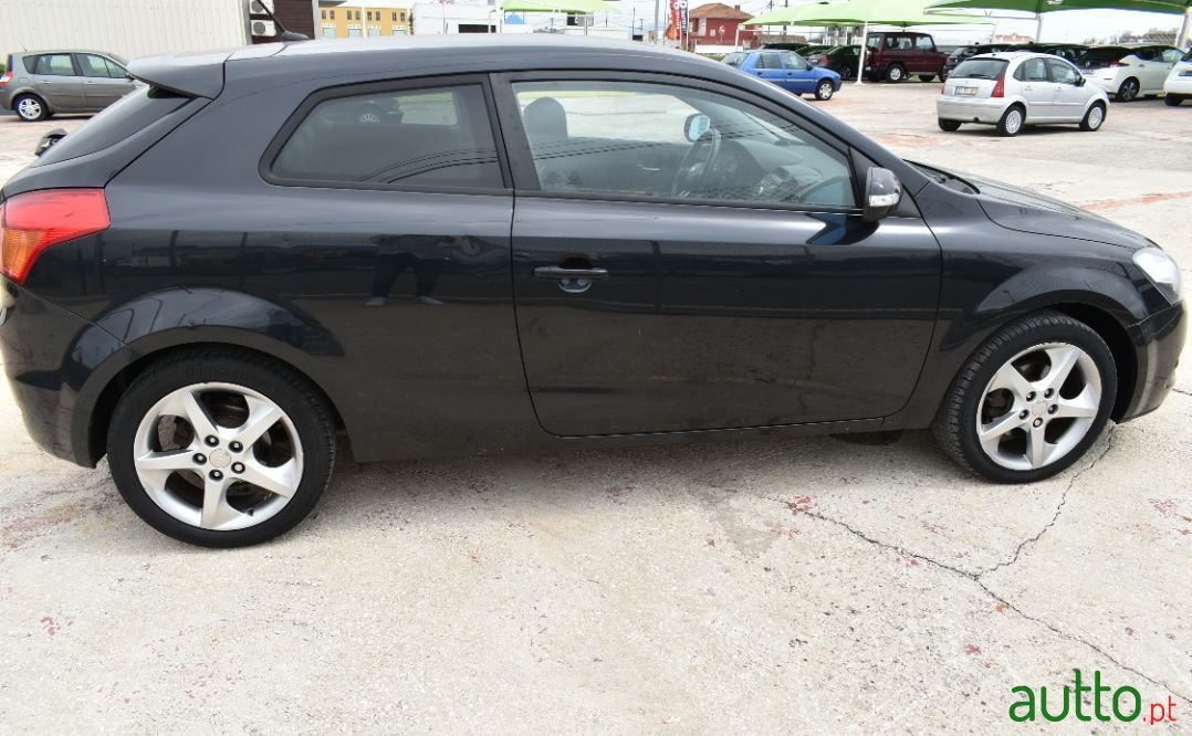 2010' Kia Ceed photo #6