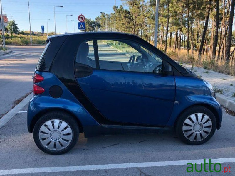 2009' Smart Fortwo Pure photo #2