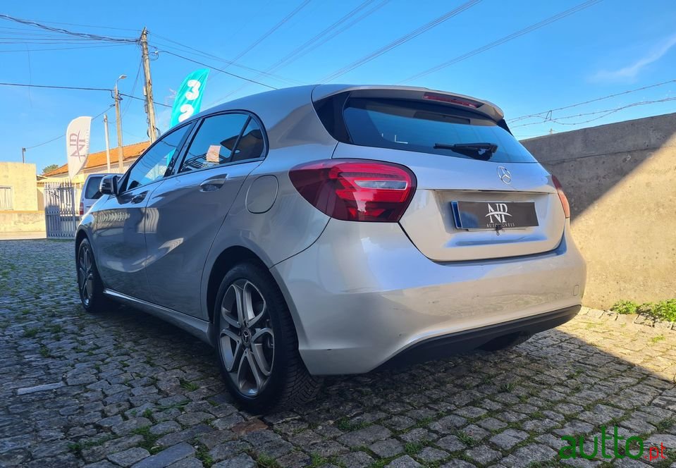 2015' Mercedes-Benz A-180 photo #2