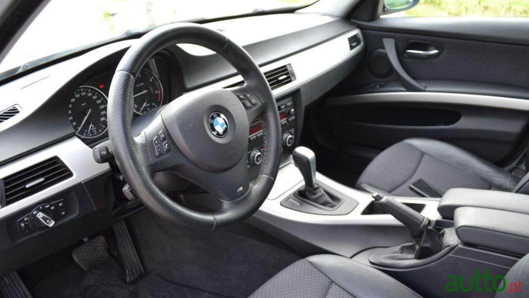 2009' BMW 320 photo #2