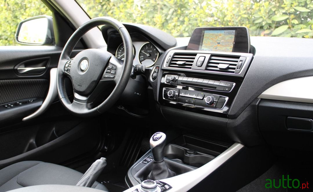 2017' BMW 116 photo #2