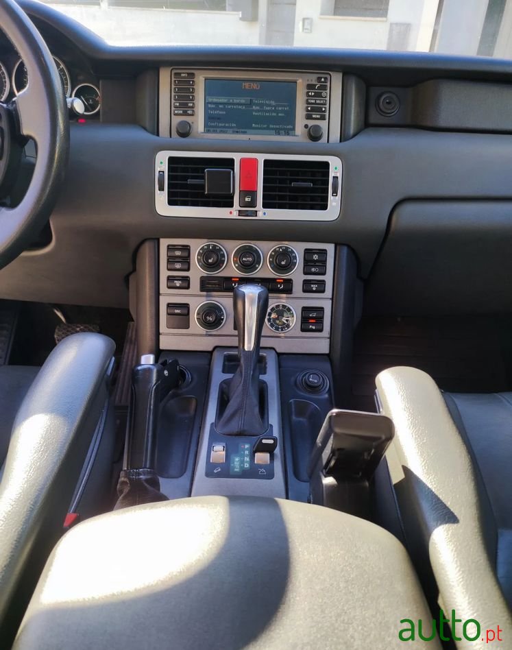 2003' Land Rover Range Rover 3.0 Td6 Hse photo #3