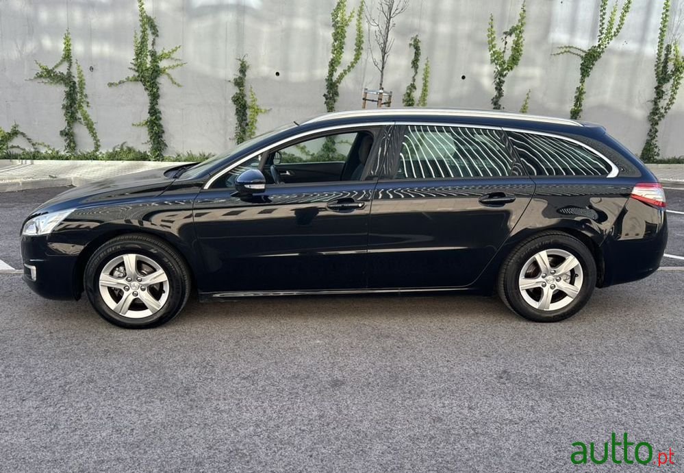 2013' Peugeot 508 Sw photo #2