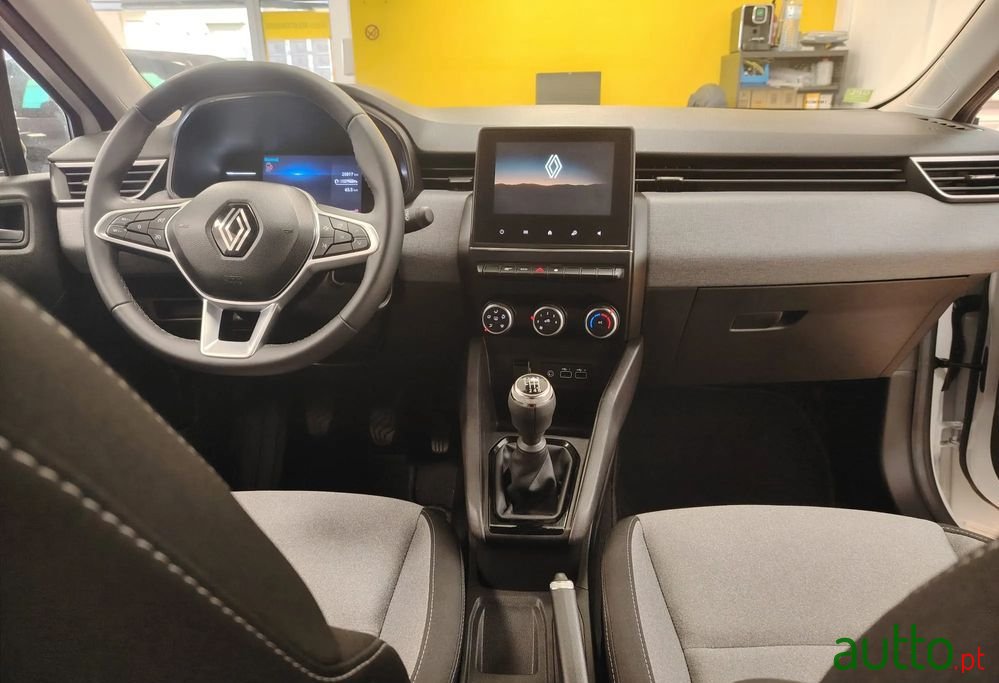 2024' Renault Clio photo #6