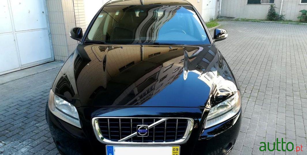 2009' Volvo V70 photo #3