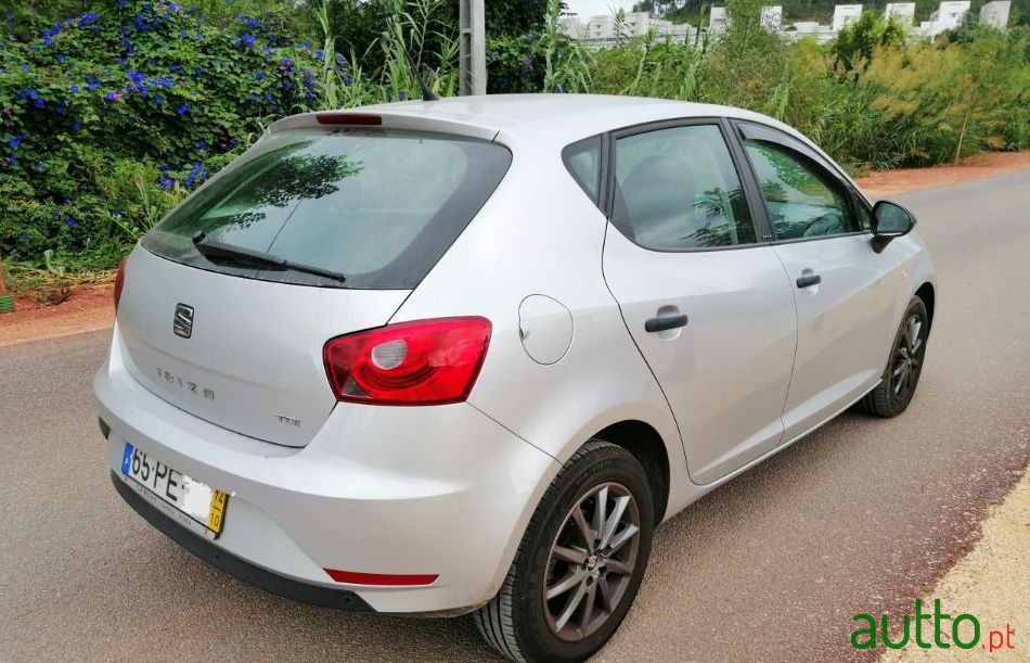 2014' SEAT Ibiza photo #1