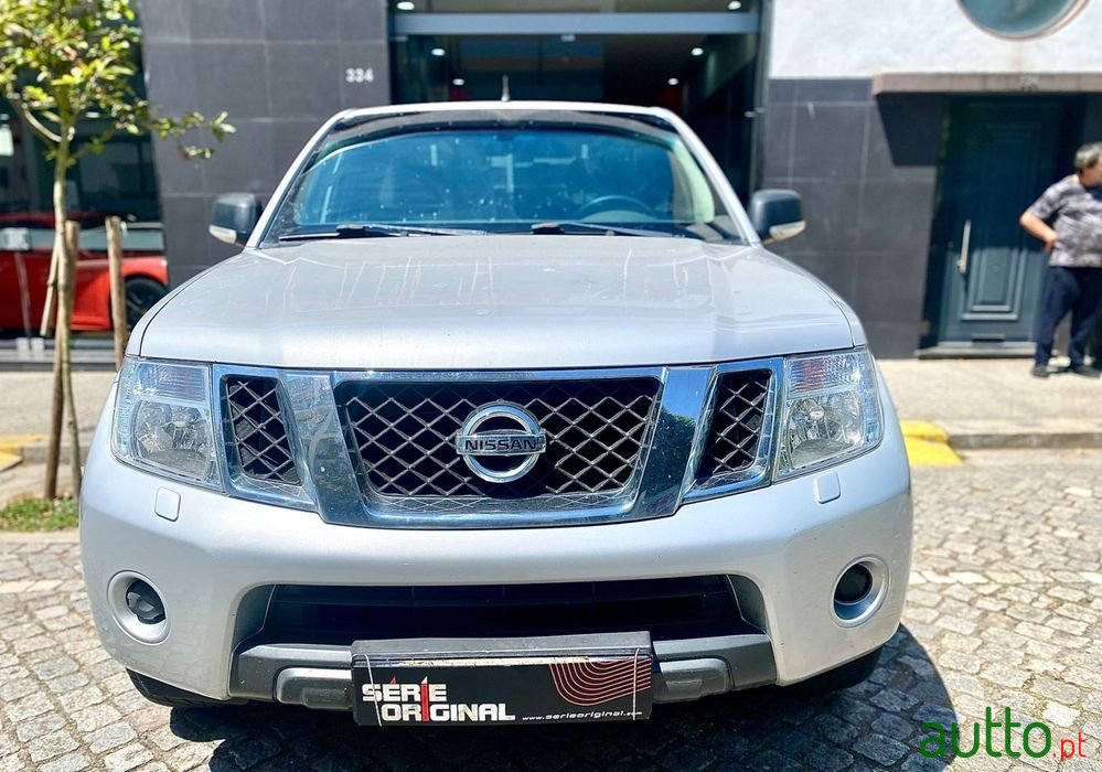 2011' Nissan Navara 2.5 Dci Kc Se 4Wd photo #3