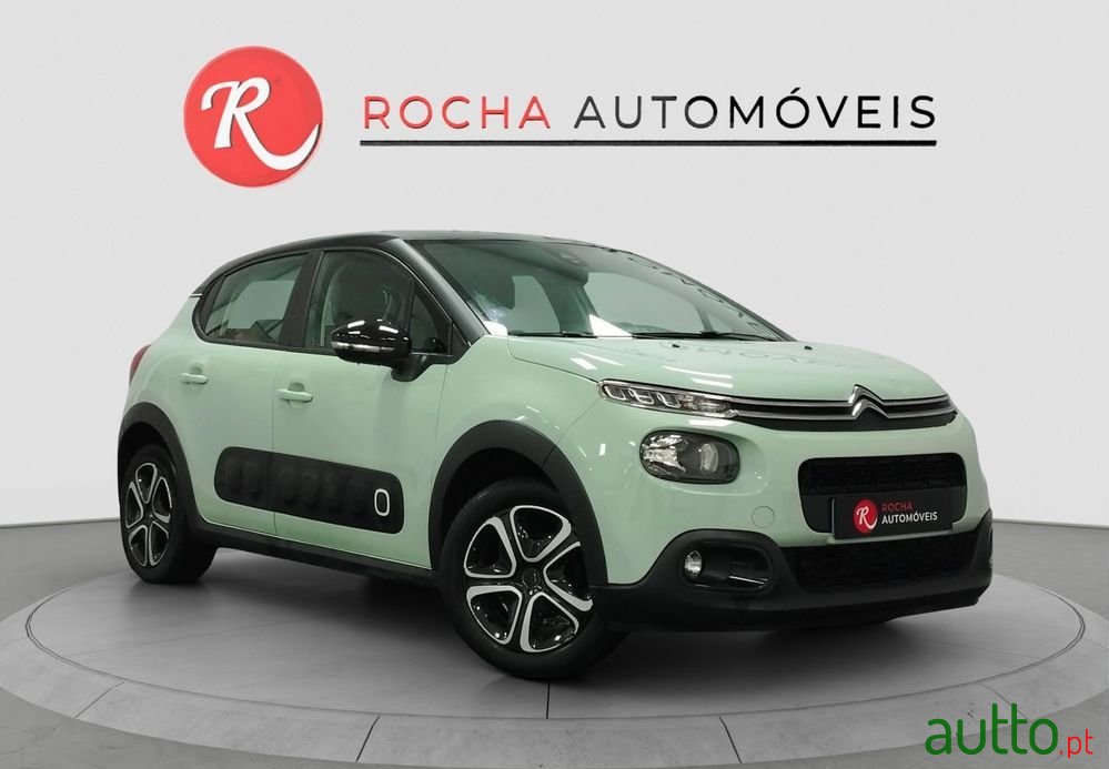 2019' Citroen C3 1.2 Puretech Shine photo #3