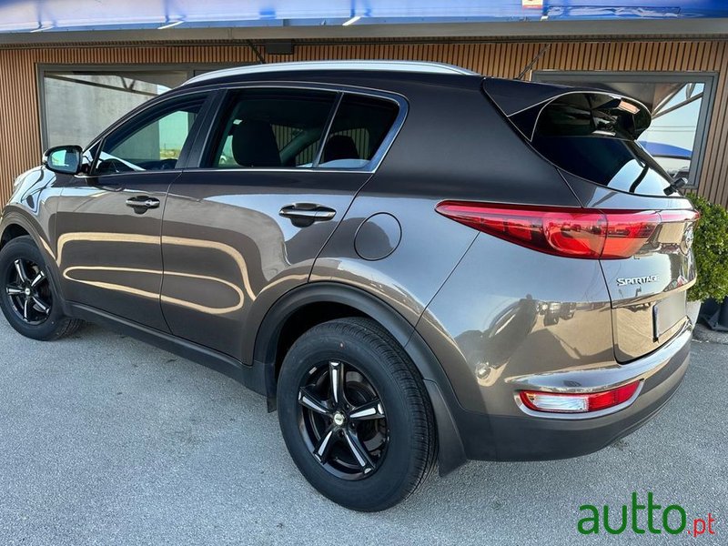 2016' Kia Sportage photo #2