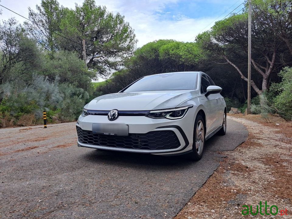 2021' Volkswagen Golf photo #1