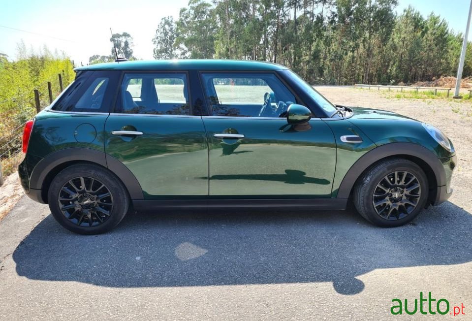 2015' MINI Cooper photo #4