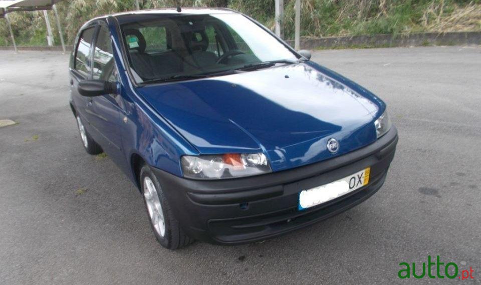 2000' Fiat Punto photo #1