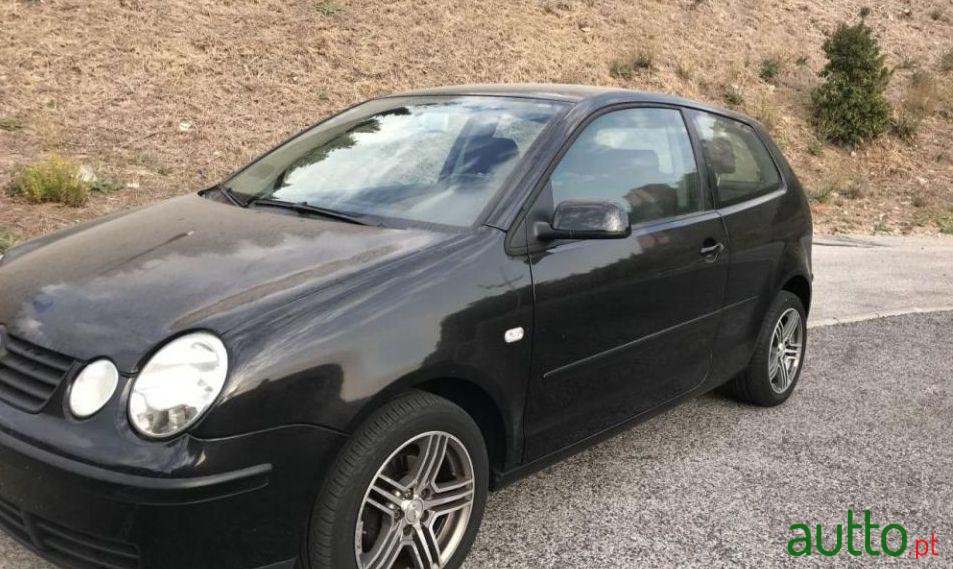 2004' Volkswagen Polo photo #4