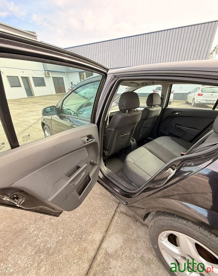 2007' Opel Astra photo #5