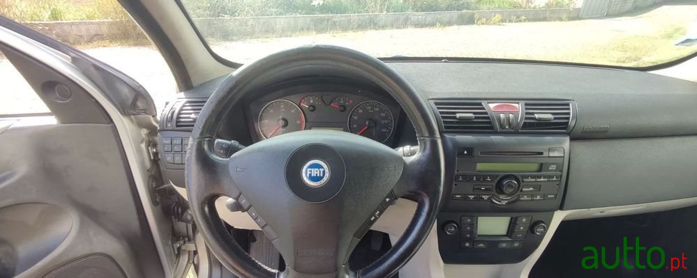 2005' Fiat Stilo Multiwagon photo #6