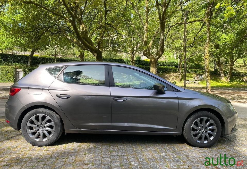 2014' SEAT Leon photo #6